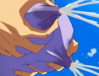 たっぷりと美味しそうなミルクが詰まった爆乳おっぱいからすごい勢いで出てる♥